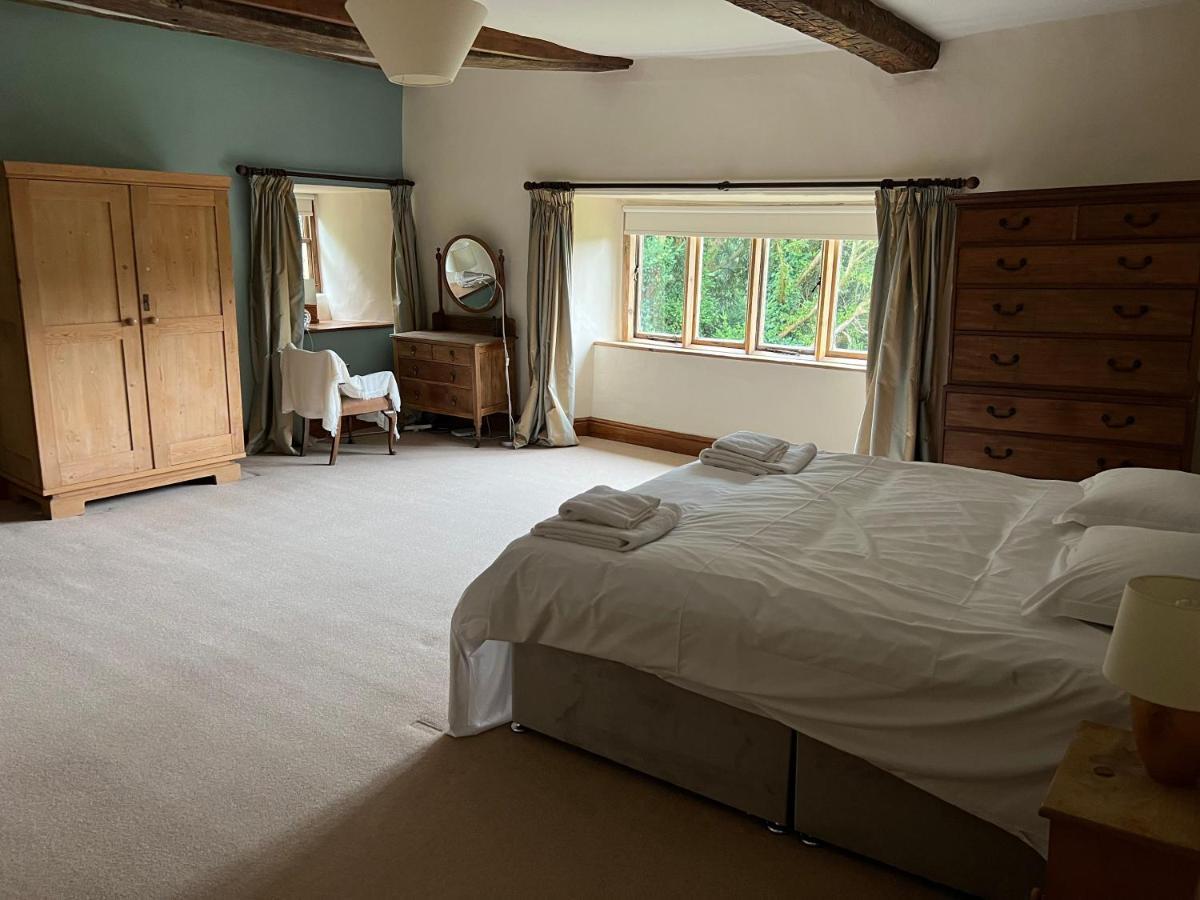 10 Bed Stunning House In Village, With Hot Tub Ovingham Экстерьер фото