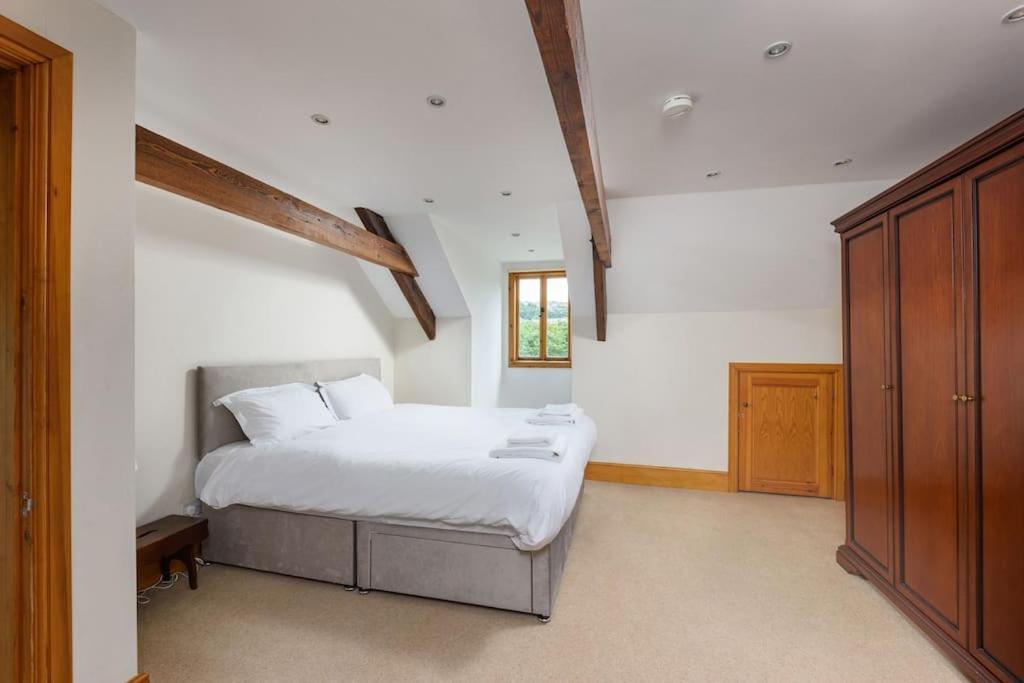 10 Bed Stunning House In Village, With Hot Tub Ovingham Экстерьер фото